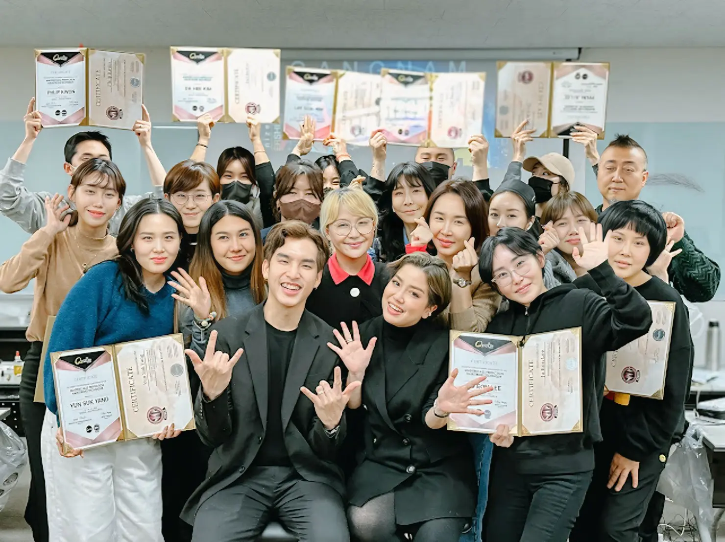 LINE_ALBUM_📸รูปสไลด์บรรยากาศ section 2_260319_22